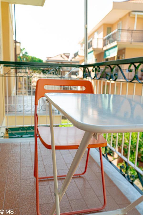 Pietra Home, Posto Auto, Ac ,Wifi, 150Mt Dal Mare Пиетра Лигуре Екстериор снимка