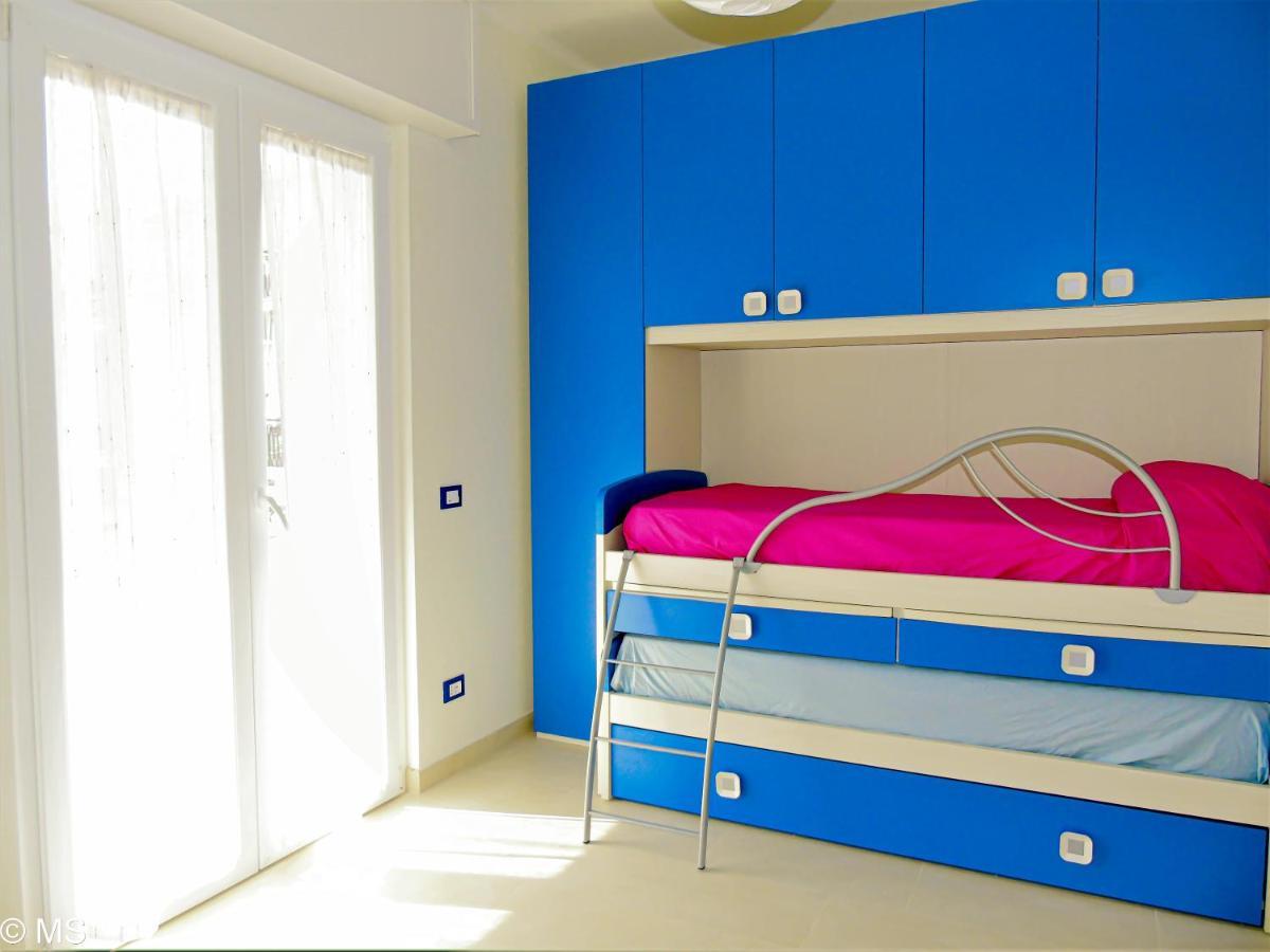 Pietra Home, Posto Auto, Ac ,Wifi, 150Mt Dal Mare Пиетра Лигуре Екстериор снимка