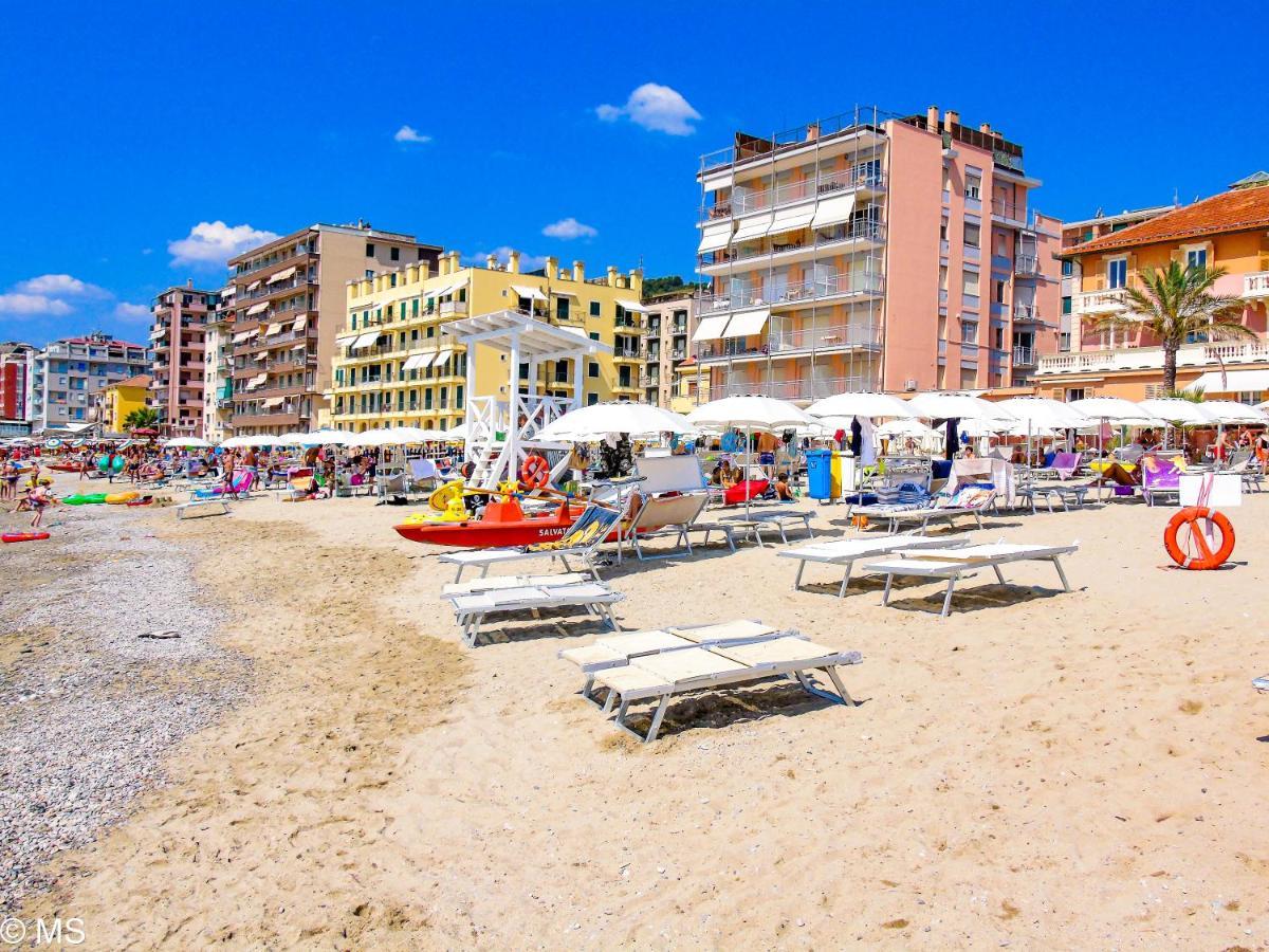 Pietra Home, Posto Auto, Ac ,Wifi, 150Mt Dal Mare Пиетра Лигуре Екстериор снимка